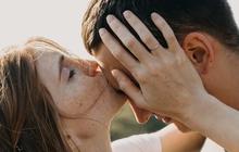 12 Cara yang Bisa Dilakukan Istri untuk Memuaskan dan Memancing Suami di Ranjang