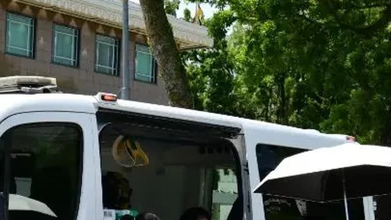 Akan tetapi, hal mengejutkan terjadi.