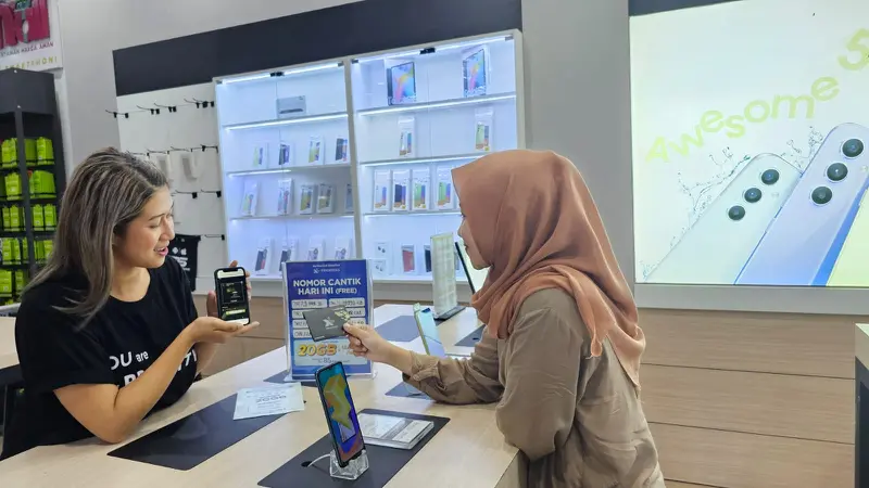 XL Axiata hadirkan XL Axis Service Point untuk melayani pengguna mengaktifkan kembali kartu SIM hangus (Foto: Corpcomm XL Axiata)