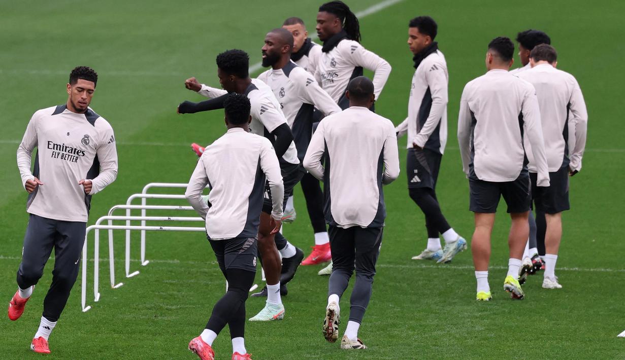 Akhir pekan lalu, tim asuhan Carlo Ancelotti ini menderita kekalahan atas Real Betis 1-2. (Thomas COEX/AFP)