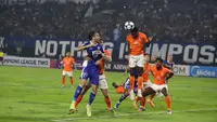 Ratchaburi Bagikan Video Detik-Detik Suporter Persib Masuk ke Lapangan: Suasana Sangat Kacau