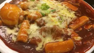 Resep Tteokbokki Keju Lumer yang Mudah Dibuat di Rumah
