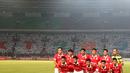 The Jak Mania memamerkan koreografi menyambut HUT Kota Jakarta ke-489 di  Stadion Utama Gelora Bung Karno pada laga Torabika SC 2016 antara Persija Jakarta vs Sriwijaya FC. (24/6/2016).  (Bola.com/Nicklas Hanoatubun)