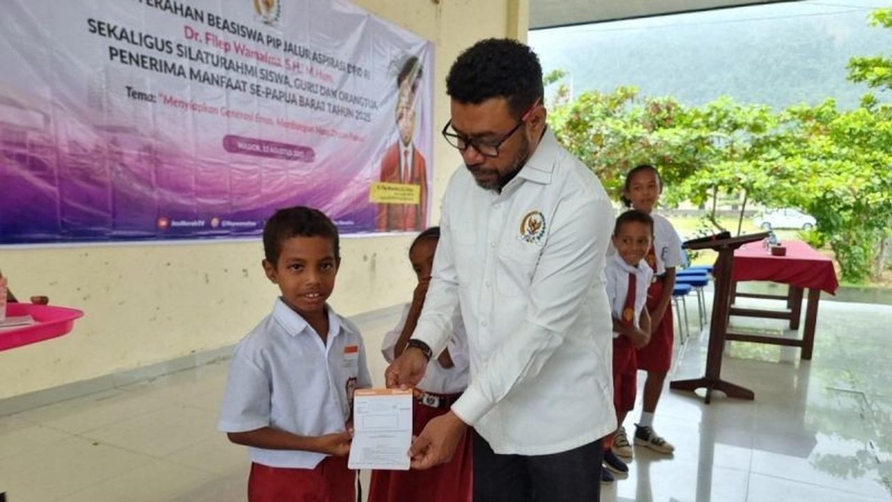 DPD RI Usulkan 154 Sekolah di Papua Barat Terima PIP Tahap II 2025, Akses Pendidikan Terjamin