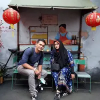 Nama Rina Gunawan kini tinggal kenangan bagi orang-orang tersayangnya. Selasa, (2/3/2021), Rina telah meninggal dunia pada pukul 18.45 WIB. Dan keesokan hariny, Rabu (3/3/2021), ia telah dimakamkan. (Instagram/rinaguanawan74)