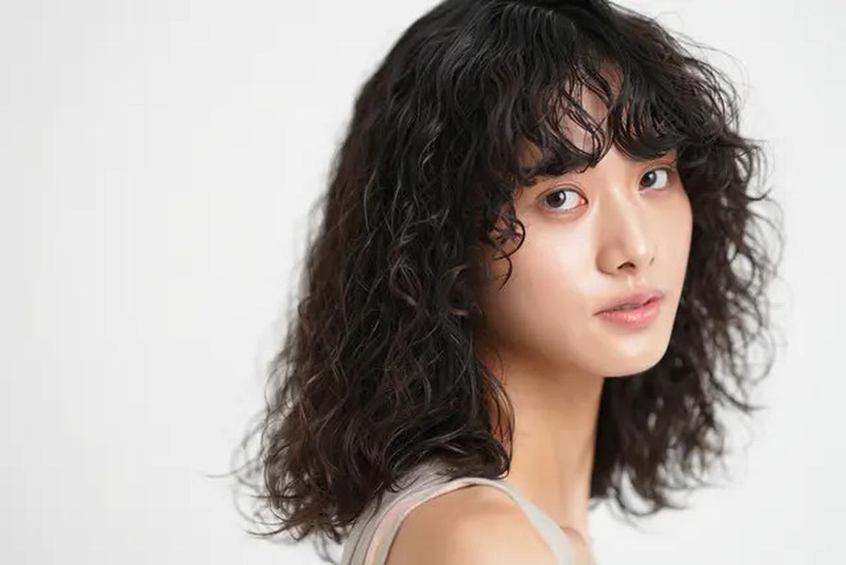 11 Model Potongan Rambut Era 90-an yang Kembali Tren di 2025, Favorit Milenial dan Gen Z