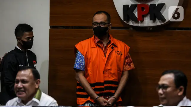 Mantan Pejabat Dirjen Pajak Rafael Alun Trisambodo Resmi Huni  Rutan KPK