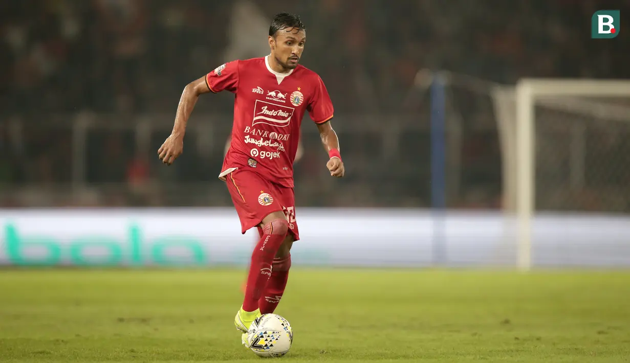 Rohit pertama kali bergabung ke Persija Jakarta pada 2013. Gelandang berusia 28 tahun ini memutuskan untuk pindah ke Malaysia pada 2015 dan kembali ke pelukan tim ibu kota pada 2017. (Bola.com/Yoppy Renato)