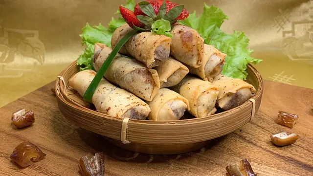 Lumpia Kurma