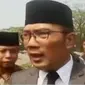 Selain belum terdaftar di Departemen Kesehatan, kemasan dan kalimat yang tercantum pada produk dinilai merusak moral anak-anak.