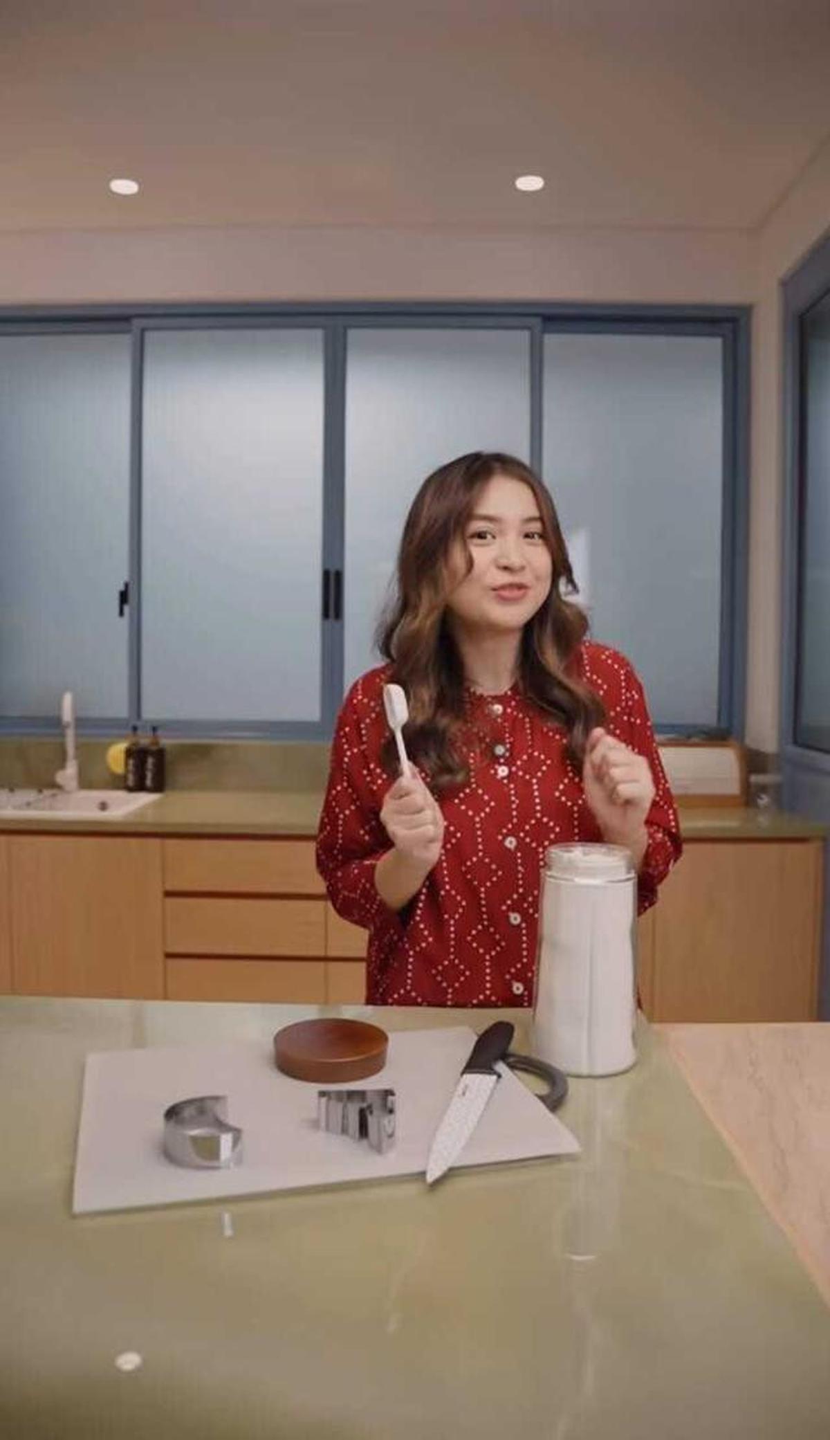 Potret Dapur Rumah Putri Titian, Inspirasi Open Kitchen Fungsional untuk Keluarga Modern