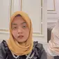 Potret Tasyi Athasyia dan Eks Karyawan Viral Gaji Tak Dibayarkan (Sumber: Instagram/tasyiiathasyia)