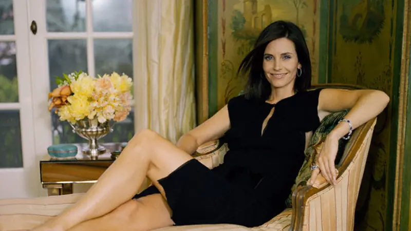 Courteney Cox Umumkan Kejutan di Hari Pernikahannya