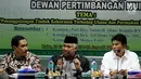 Ketua Dewan Pertimbangan MUI Din Syamsuddin (tengah) memberi penjelasan saat rapat pleno di kantor MUI, Jakarta (21/2). Rapat tersebut mengangkat tema penanggulangan tindak kekerasan terhadap ulama dan perusakan rumah ibadah. (Liputan6.com/JohanTallo)