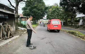 Detik-Detik Lansia Tewas Ditabrak Xpander Saat Menyeberang