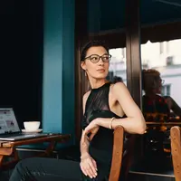 Sikap berani dan positif./Copyright&nbsp;freepik.com/author/arthurhidden