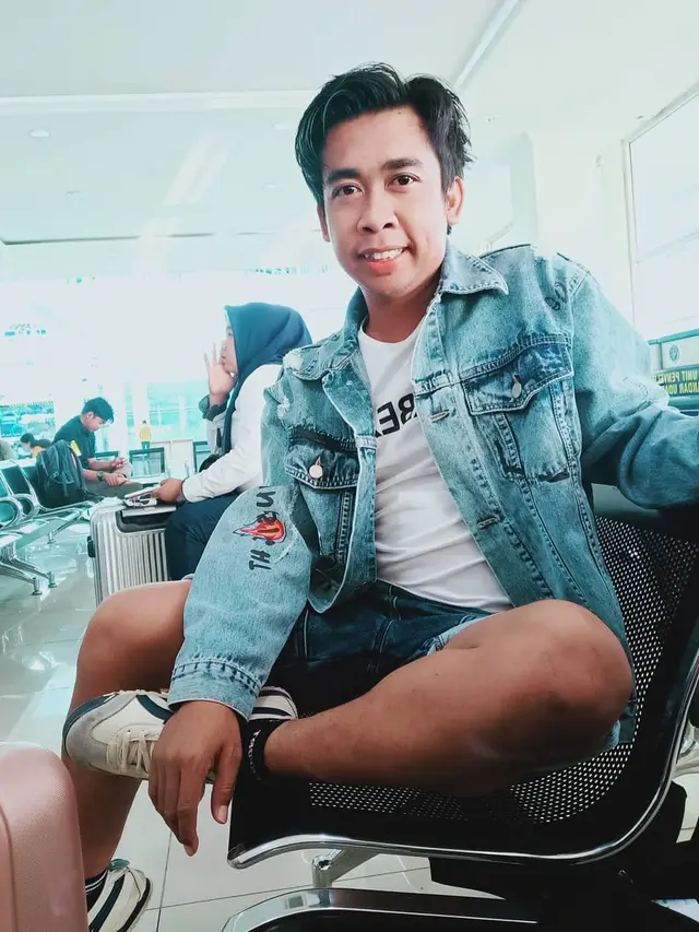 Potret Mimi Peri Tampil Maskulin (sumber: instagram/mimi.peri)
