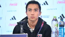 Chanathip Songkrasin, bintang dan kapten Timnas Thailand dalam sesi konferensi pers jelang final FIFA ASEAN Cup 2026 di Stadion GBK, Jakarta, Minggu (4-10-2026). (Dok. Official FAT Facebook)