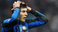 Inter Milan's Argentinian forward Julio Ricardo Cruz reacts during his team's Italian Serie A football match against Torino on February 1, 2009 at San Siro Stadium in Milan. AFP PHOTO / GIUSEPPE CACACE 