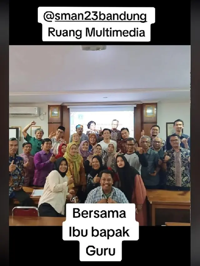 Ariel NOAH dan Guru-Guru SMAN 23 Bandung