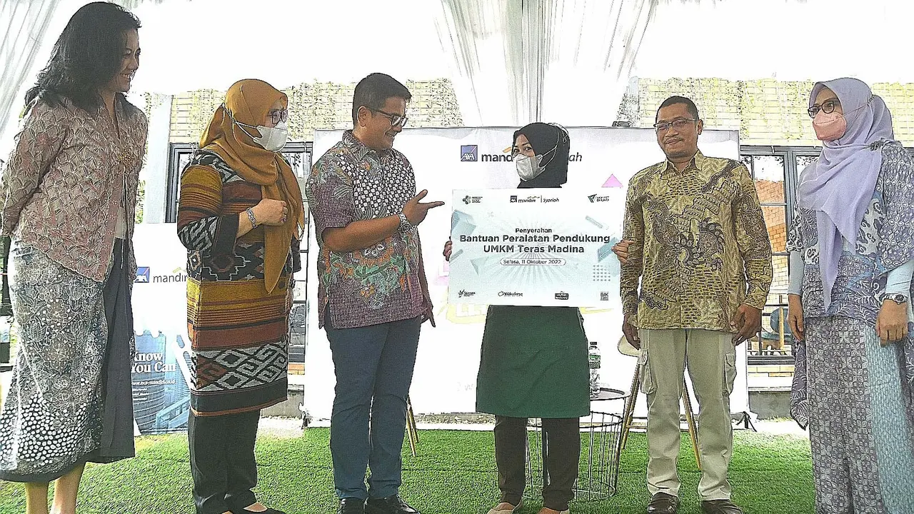 AXA Mandiri Dorong Peningkatan Literasi Keuangan Syariah dan Kesehatan bagi Pelaku UMKM