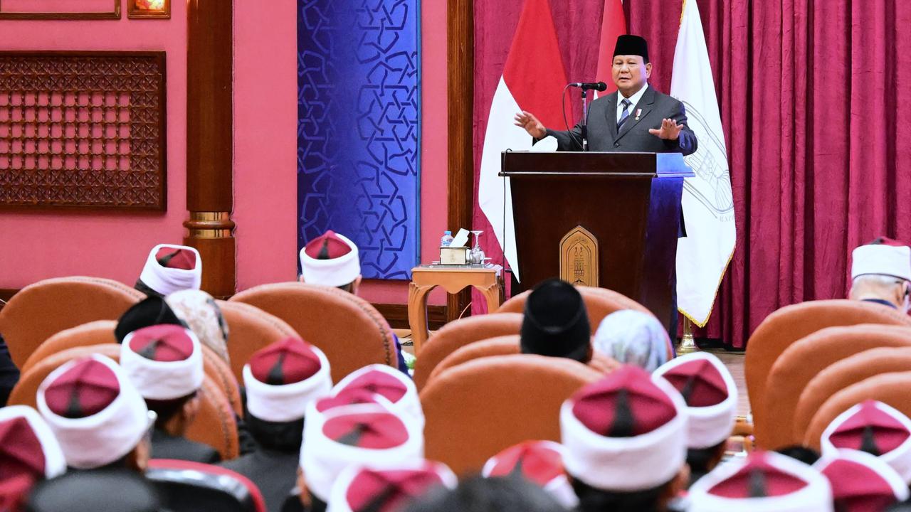 Prabowo Singgung Sosok Gus Dur di Hadapan Mahasiswa Indonesia di Al-Azhar Mesir