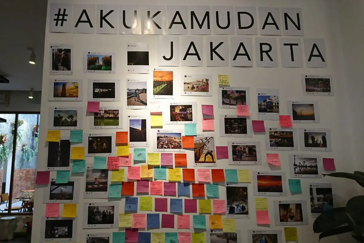 Aku, Kamu dan Jakarta, Kumpulan Cerita Penghuni Ibu Kota di Dinding Rumah Sagaleh
