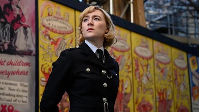Saoirse Ronan in See How They Run (2022)