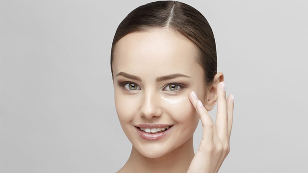 Pakai Serum Wajah Itu Ternyata Penting!