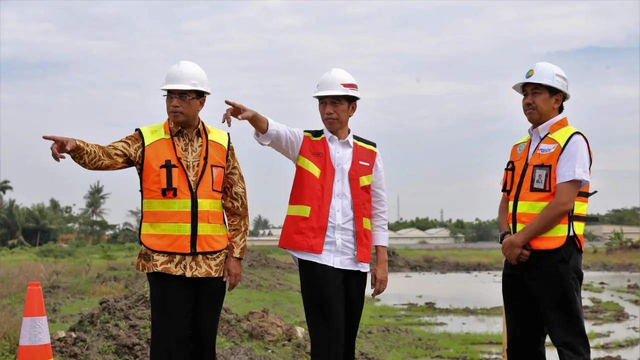 AP II bersama Jokowi