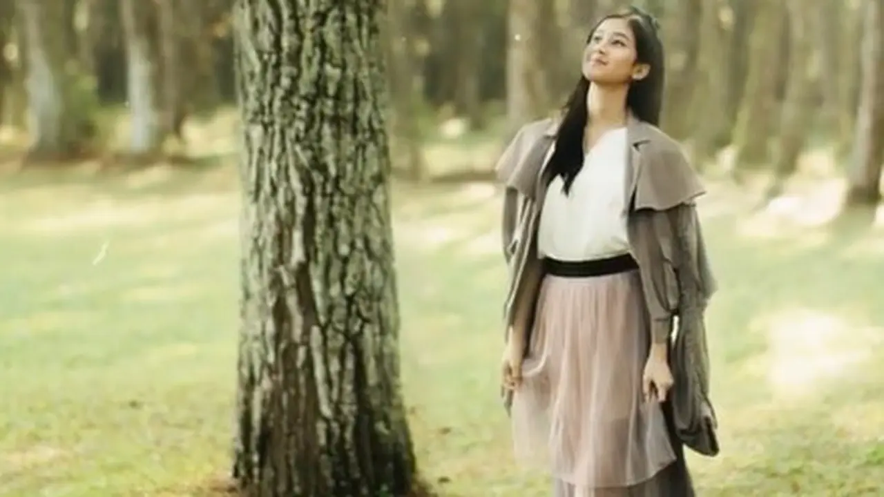 10 Inspirasi Outfit Feminin dengan Rok Tutu untuk Kondangan dari Keisya Levronka, Prilly Latuconsina, hingga Nia Ramadhani