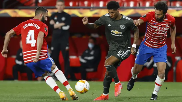Gol Bruno Fernandes dan Marcus Rashford Antar MU Bungkam Granada