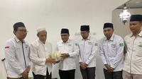 NU Care-LAZISNU Pengurus Besar Nahdlatul Ulama (PBNU memberi santunan untuk korban ambruknya Pesantren Al-Khoziny (Istimewa)
&nbsp;