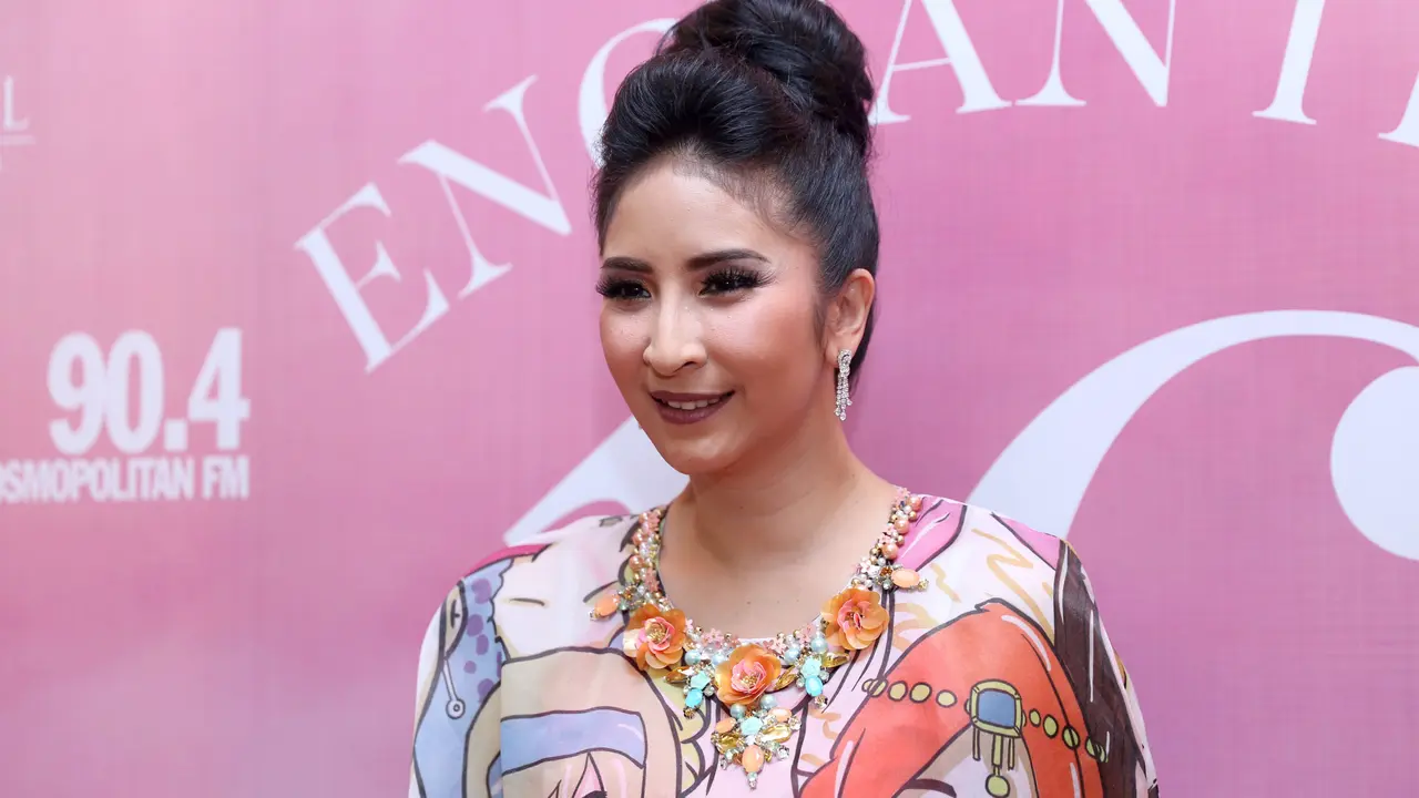 [Bintang] Novita Angie