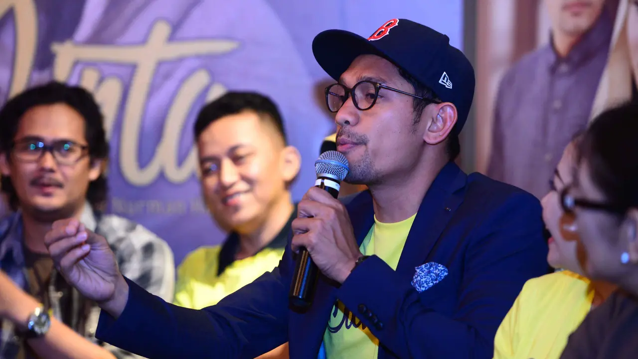 [Bintag] Ibnu Jamil di premier Bid'ah Cinta