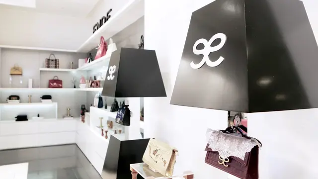 Ende Brand Tas Lokal Hadir di Galeries Lafayett. dok. Ende