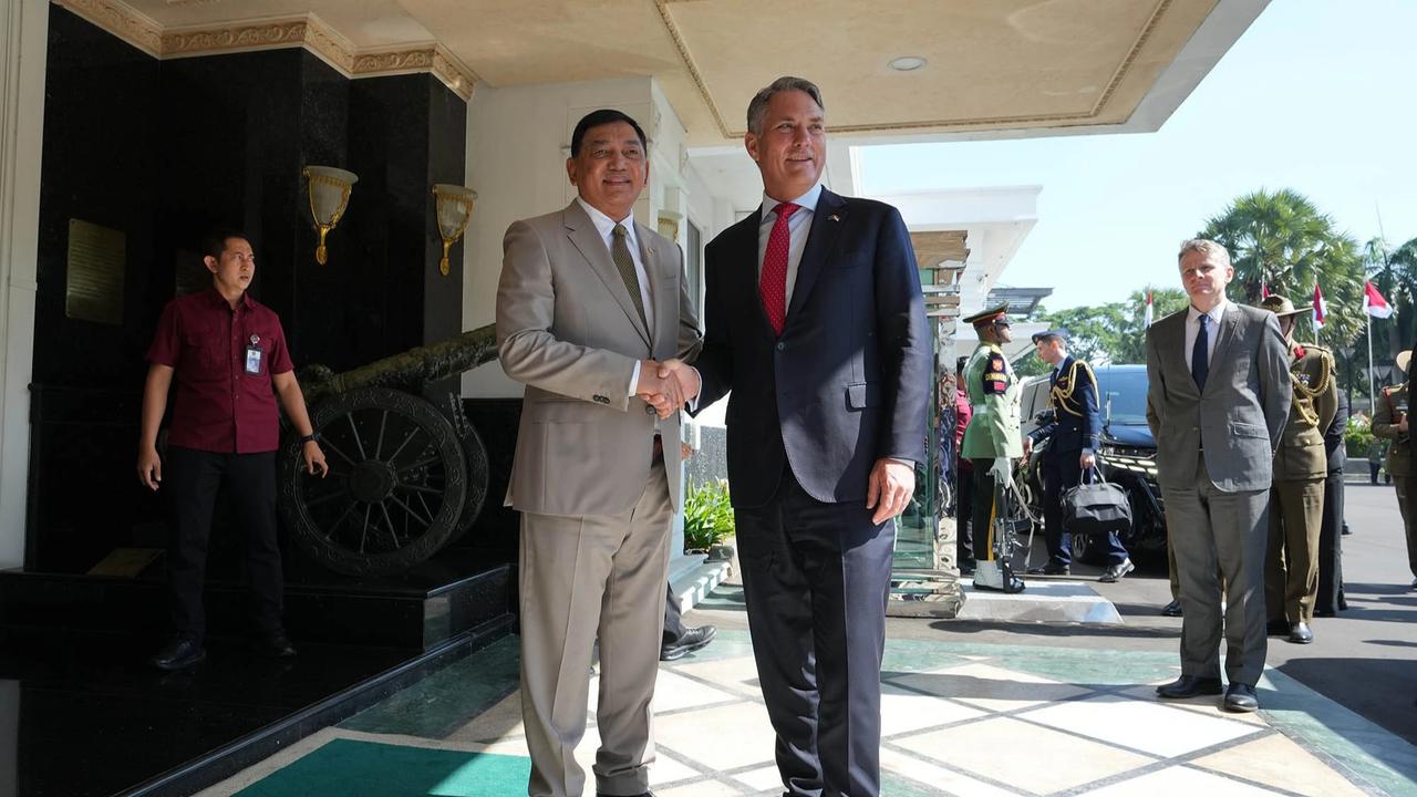 FOTO: Menhan Sjafrie Sambut Wakil Perdana Menteri Australia di Jakarta