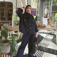 Eksplorasi gaya fashion ala Jenahara selalu menarik perhatian. Gaya-gayanya yang inspiratif sempurna untuk dijadikan tampilan stylish setiap saat. [Foto: Instagram/ Jenahara]