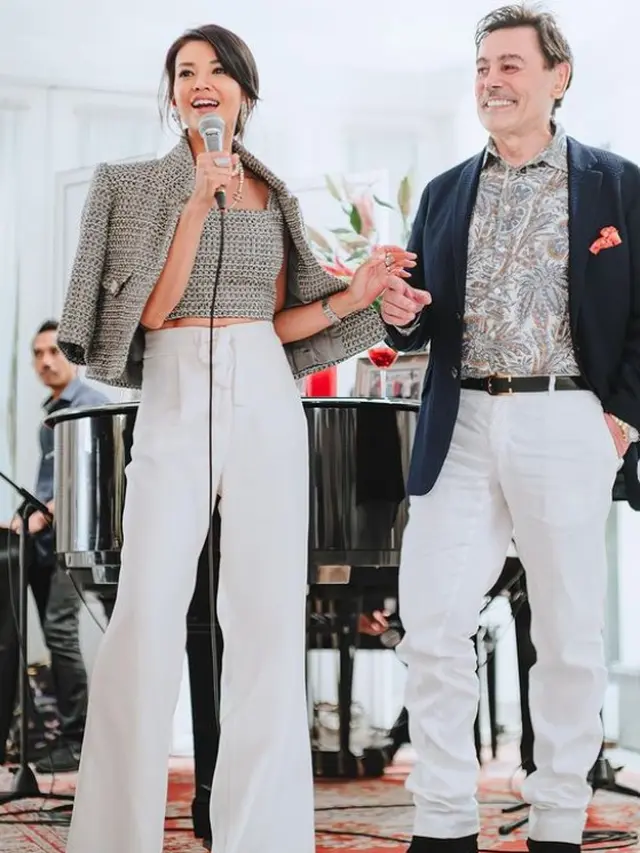 Farah Quinn dan suami (Instagram/farahquinnofficial)