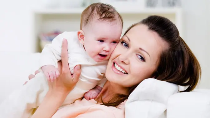 Madu Dan Lemon Obat Batuk Herbal Ampuh Atasi Batuk Pada Bayi Parenting Fimela Com