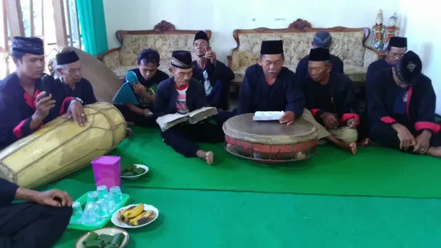 Selawat Gembrungan atau sholawat gembrungan, tradisi sejak zaman Jawa kuno untuk bersholawat dan mencintai Nabi Muhammad SAW. (Foto: balaibahasajatim.kemdikbud.go.id/Liputan6.com)