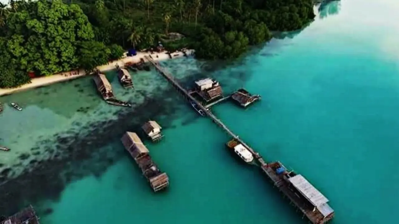 Kampung Nelayan di Halmahera Selatan