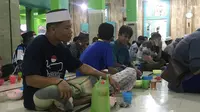 Mencicipi Bubur India, Makanan Khas Ramadhan di Masjid Jami Pekojan Semarang