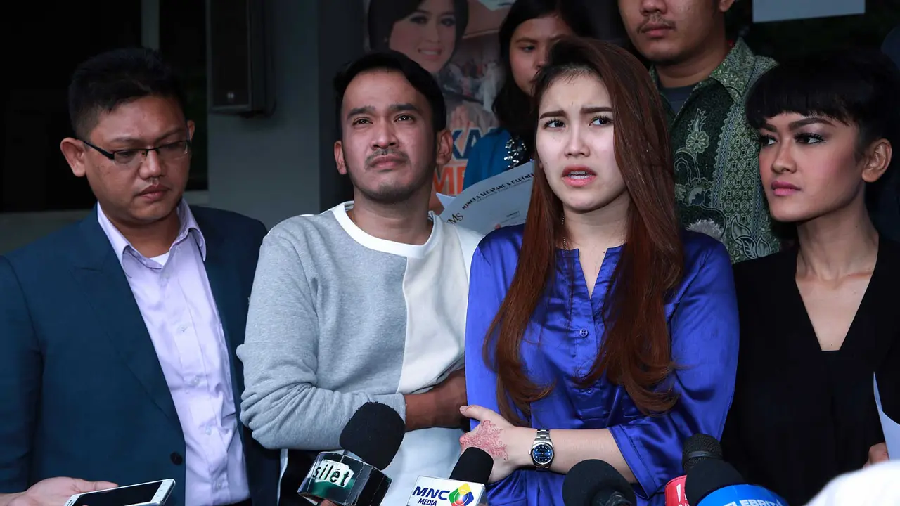Ayu Ting Ting, Ruben Onsu dan Julia Perez