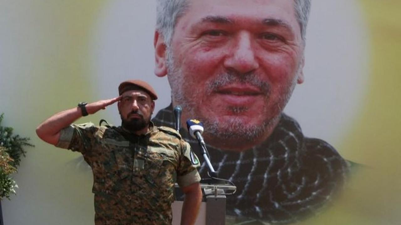 Abu Taleb diketahui seorang komandan senior Hizbullah yang terbunuh selama konflik delapan bulan pertempuran. Foto: REUTERS