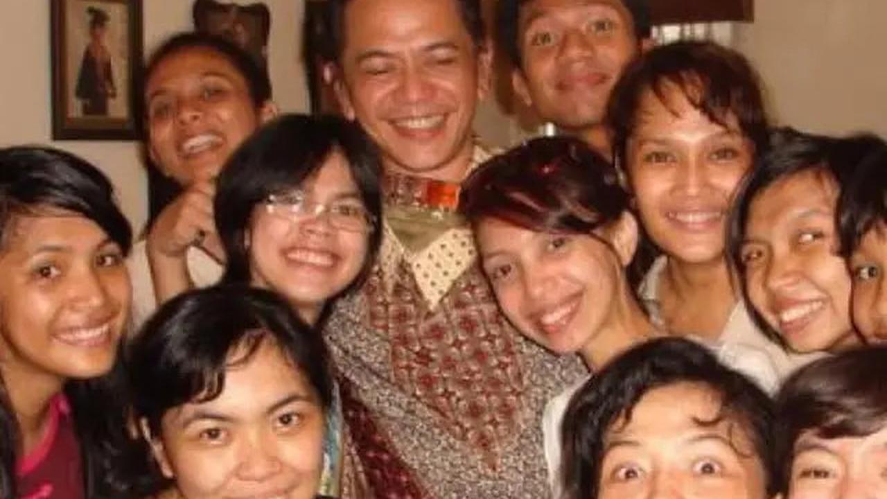 7 Potret Lawas Kebersamaan Ray Sahetapy dan Gisca Putri, Dikenang Dewi Yull