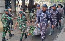 Hari ke-4 Pasca Banjir di Bali, TNI AL Terus Bantu Warga dan Sisir Sungai Cari Korban Hilang