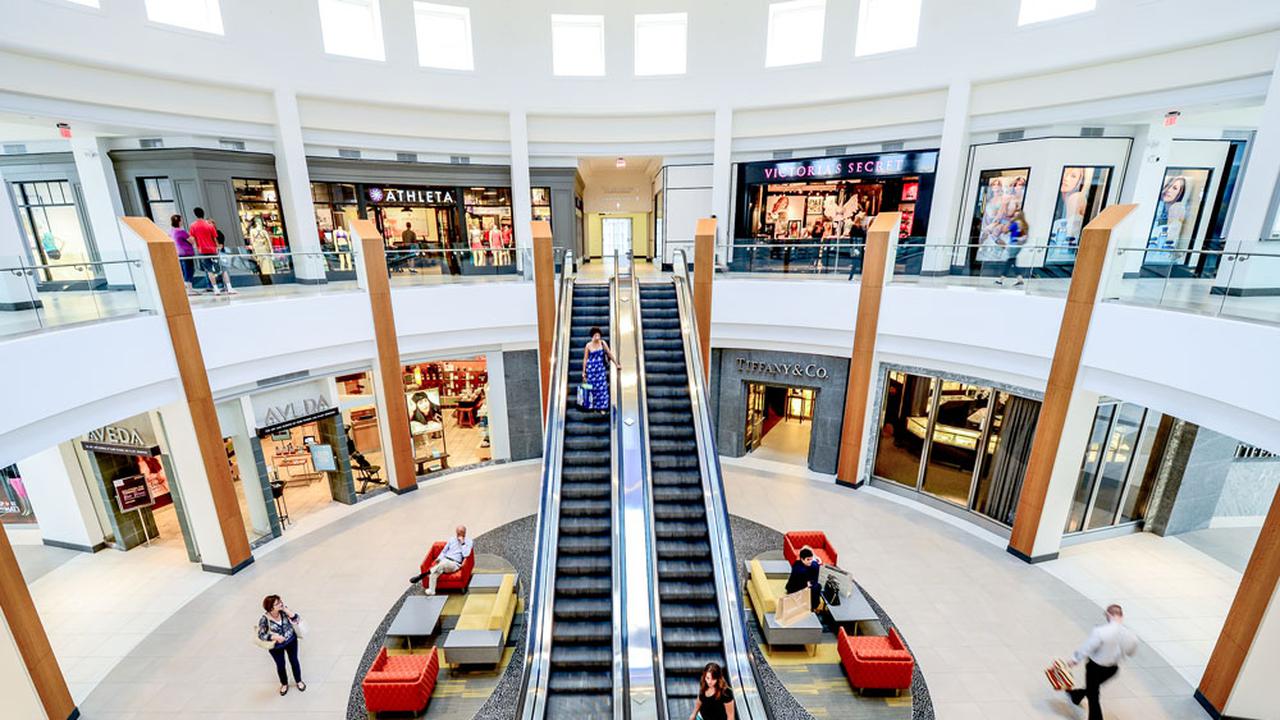 Kurangi Naik Lift dan Eskalator di Mal Bikin Jantung Sehat