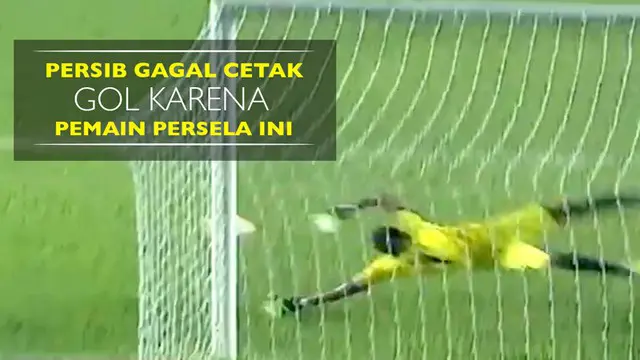 Aksi Choirul Huda Gagalkan Peluang Gol Persib