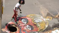 6 Karya Seni Ini Suarakan Protes Soal Jalan Rusak, Kreatif Banget